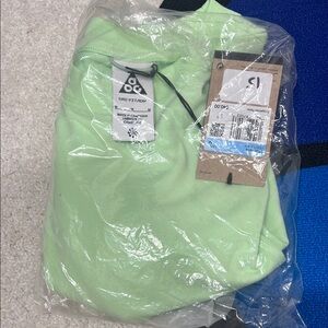 Nike ACG Light Volt Crop Top Shirt